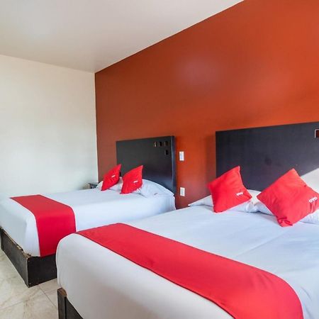 Oyo Hotel Emperadores Inn, أتليكسكو المظهر الخارجي الصورة