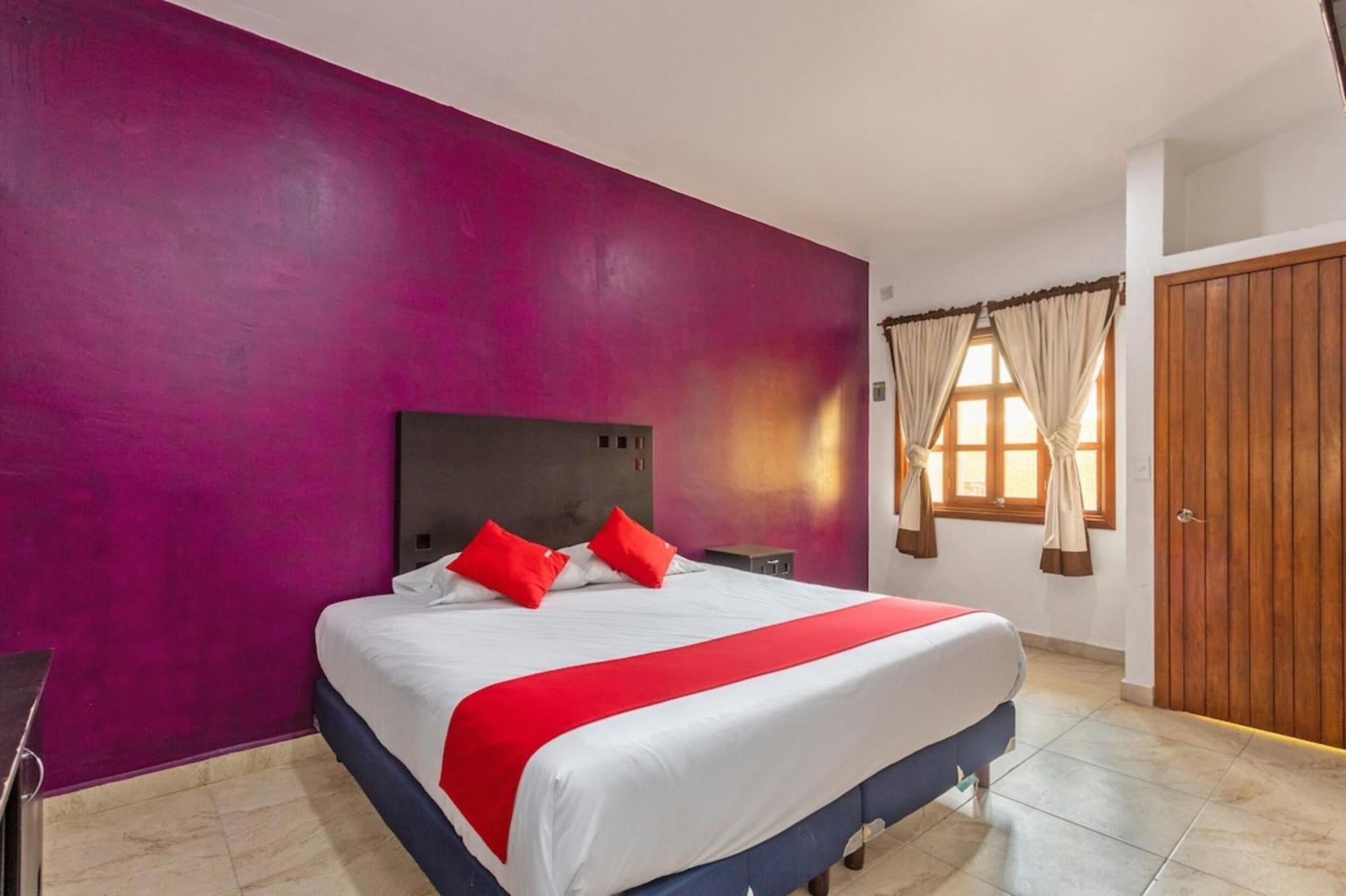 Oyo Hotel Emperadores Inn, أتليكسكو المظهر الخارجي الصورة