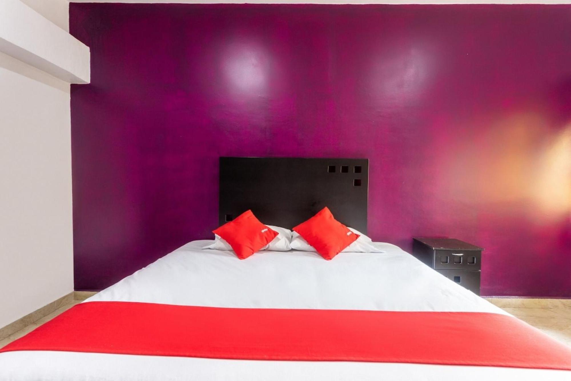 Oyo Hotel Emperadores Inn, أتليكسكو المظهر الخارجي الصورة