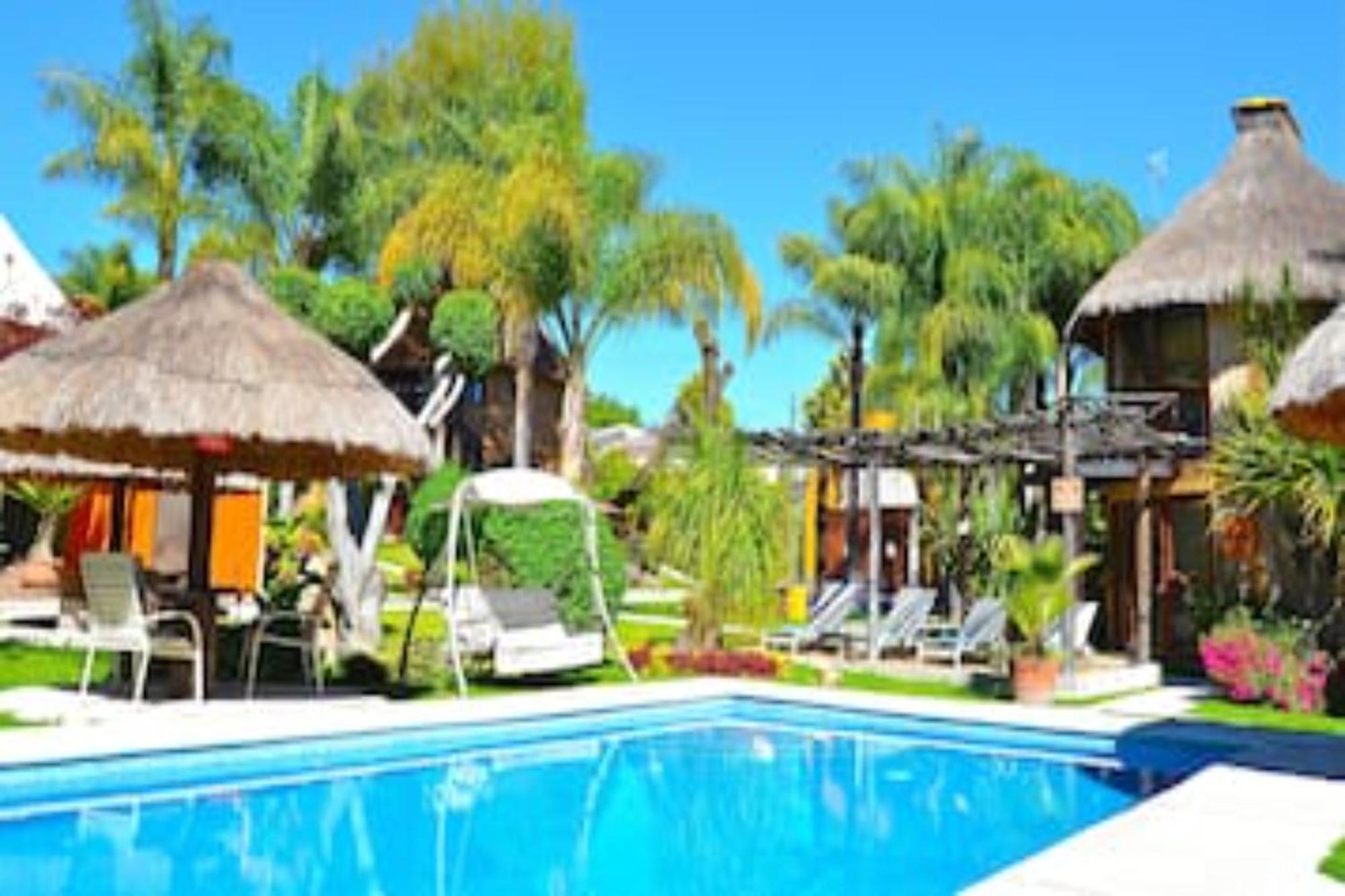 Oyo Hotel Emperadores Inn, أتليكسكو المظهر الخارجي الصورة