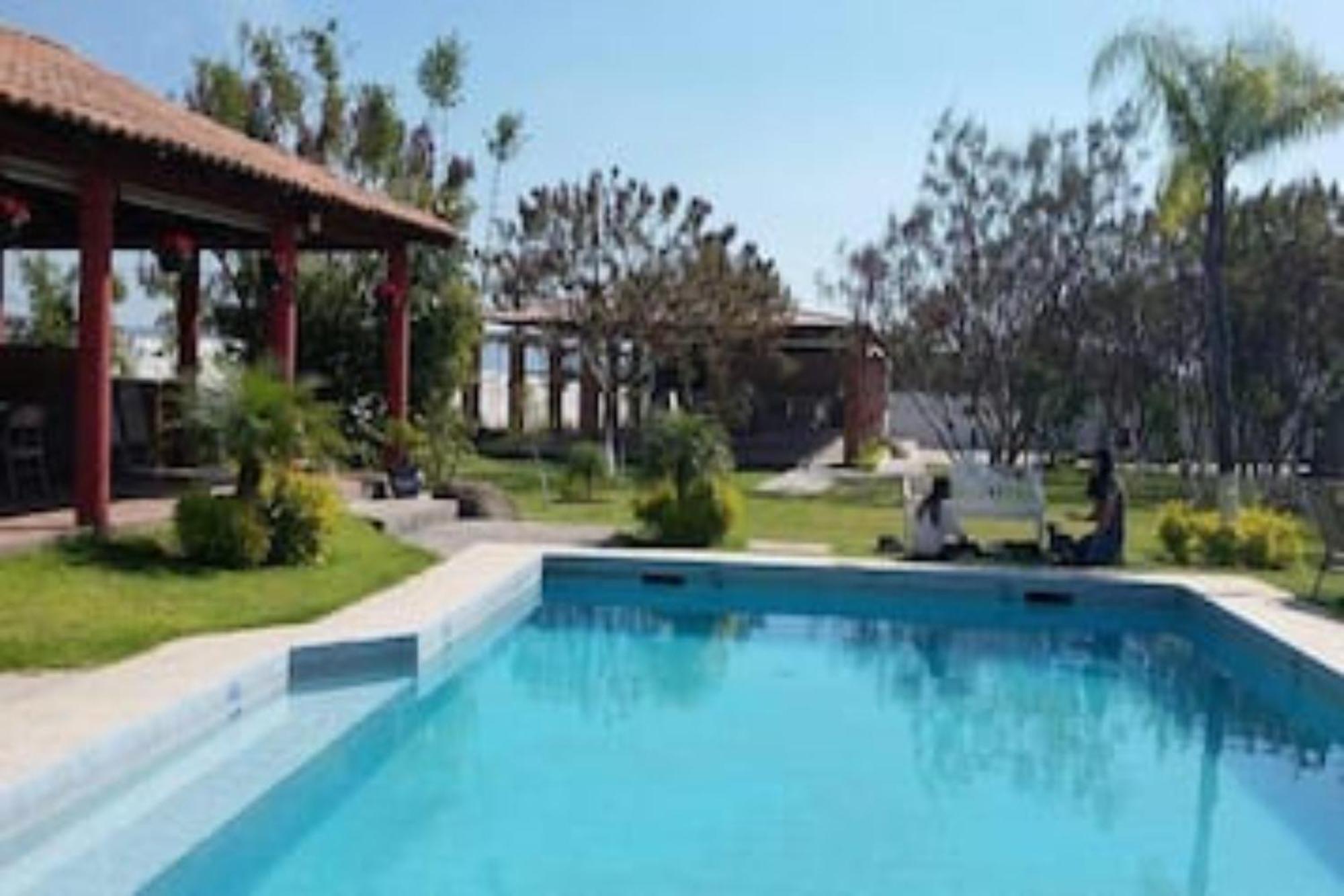 Oyo Hotel Emperadores Inn, أتليكسكو المظهر الخارجي الصورة