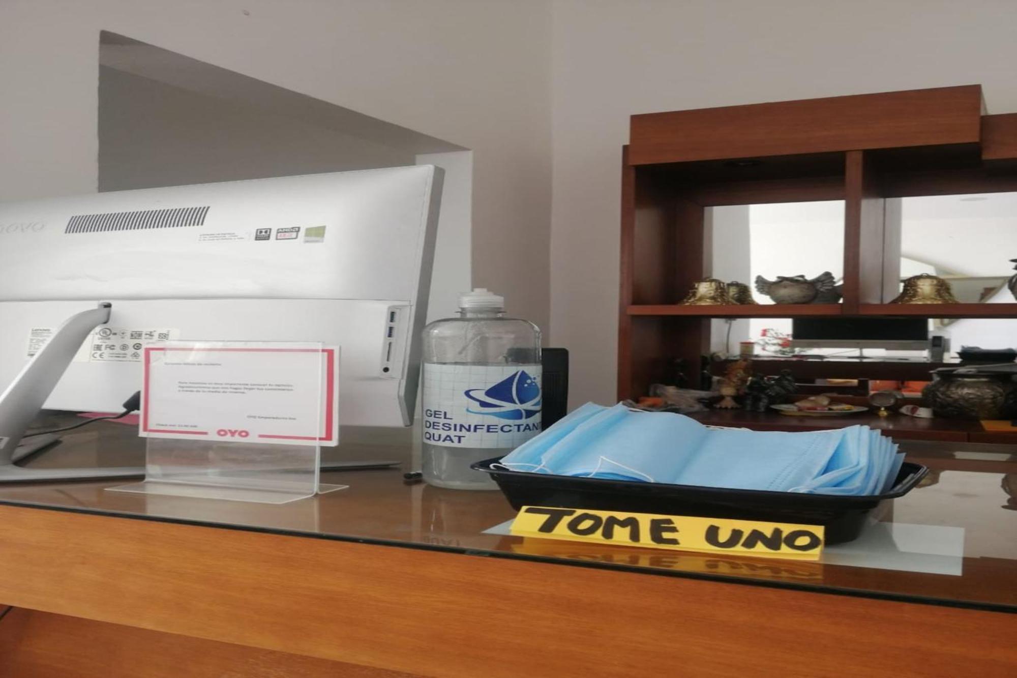 Oyo Hotel Emperadores Inn, أتليكسكو المظهر الخارجي الصورة